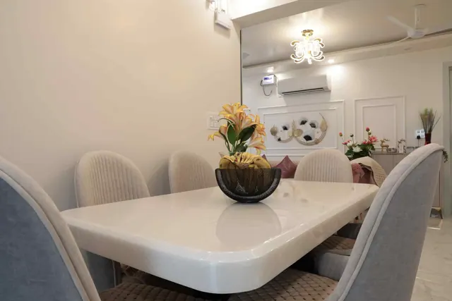 Luxury Apartment - Image 3